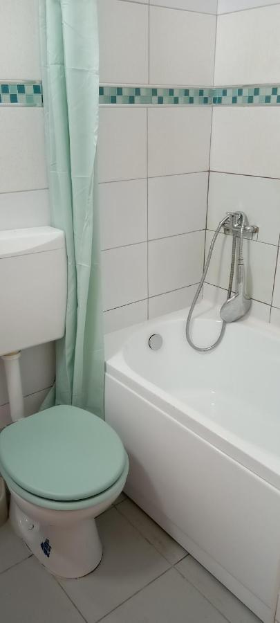 Piata Muzeului 1 Apartment คลูจ-นาโปกา ภายนอก รูปภาพ
